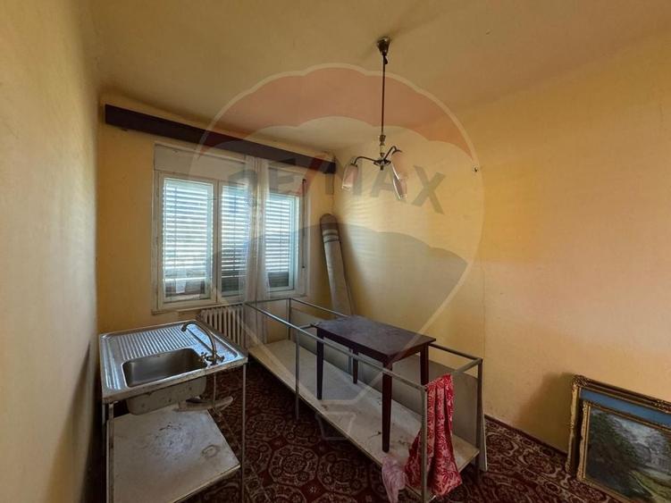 Casă /teren 1008mp si front stradal 15ml Parneava Spitalul Judetean - 6