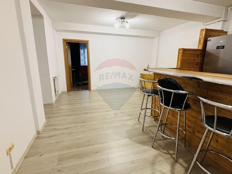 Apartament spatios de vânzare 2 camere EROILOR . VOLUNTARI A3 - 15