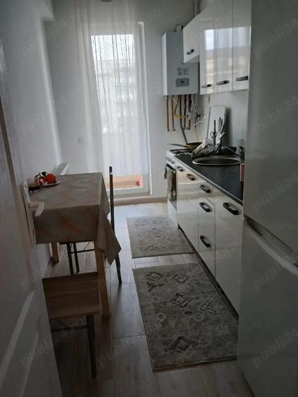 Inchiriez apartament 1 camera floresti centru - 2