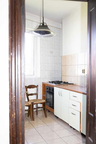 Inchiriez vila interbelica , impresionanta , Ploiesti - 8