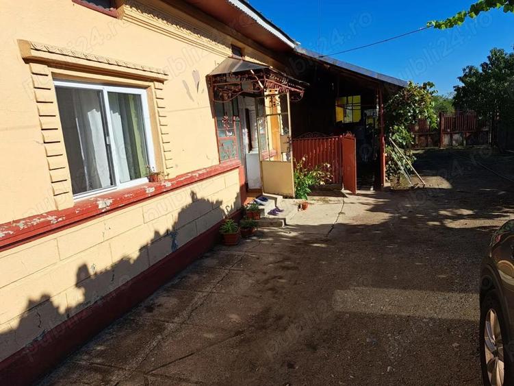 Casa de vanzare in localitatea Costestii din Deal, jud. Dambovi?a - 7