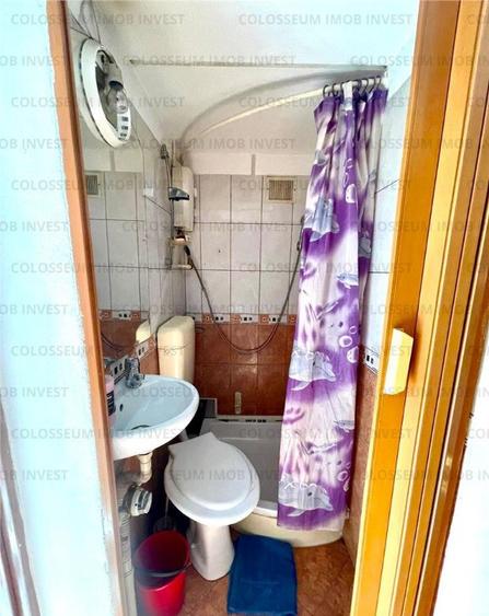 COLOSSEUM: Camera cu baie Stefan Cel Mare si Sfant Piata Astra - 6