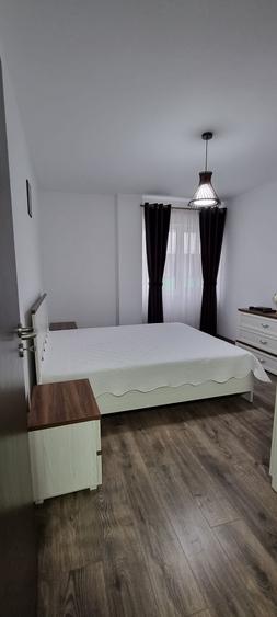 Apartament cu 2 camere decomandat în Petru Rareș