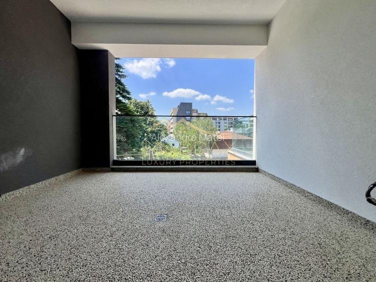 Apartament cu 3 camere decomandat, mobilat în Băneasa Apartament cu 3 camere decomandat, mobilat în Băneasa