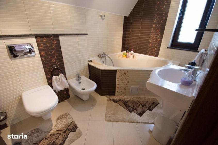 Vila 4 camere cu piscina in Bucov. - 12