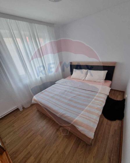 Apartament cu 3 camere de vanzare in zona Central Radauti - 9