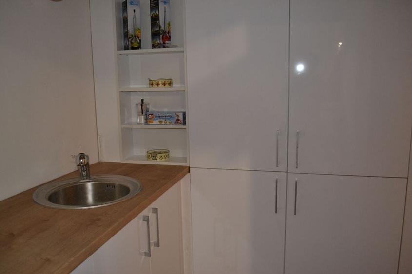 Studiou langa medicina cu scara interioara - 10