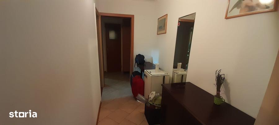 Apartament cu 2 camere decomandat în Drumul Taberei