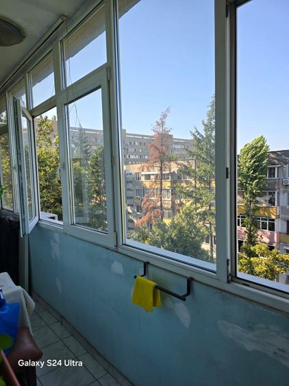 De vanzare Apartament 3camere - 5