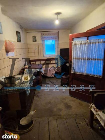 Casa de Vanzare in zona Suseni, in Cugir - 1