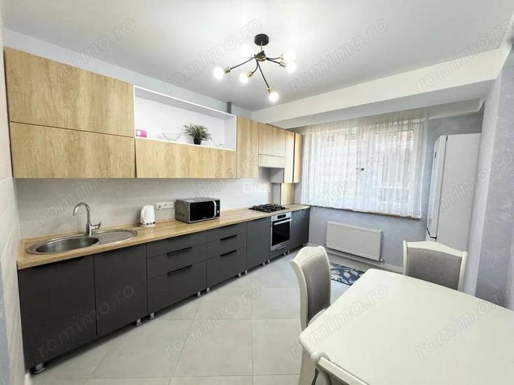 De vanzare apartament cu 2 camere decomandat zona Sagului De vanzare apartament cu 2 camere decomandat zona Sagului