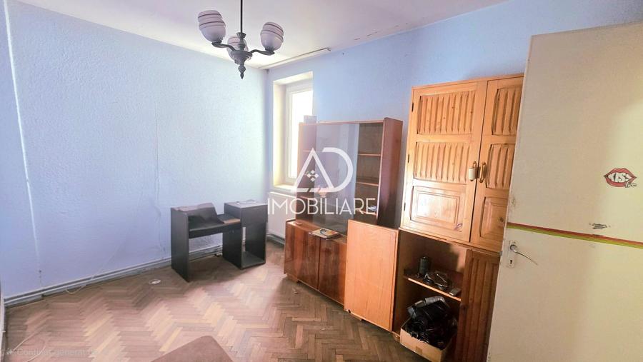 De vânzare, apartament cu 3 camere și terasă proprie, zona centrală - 6