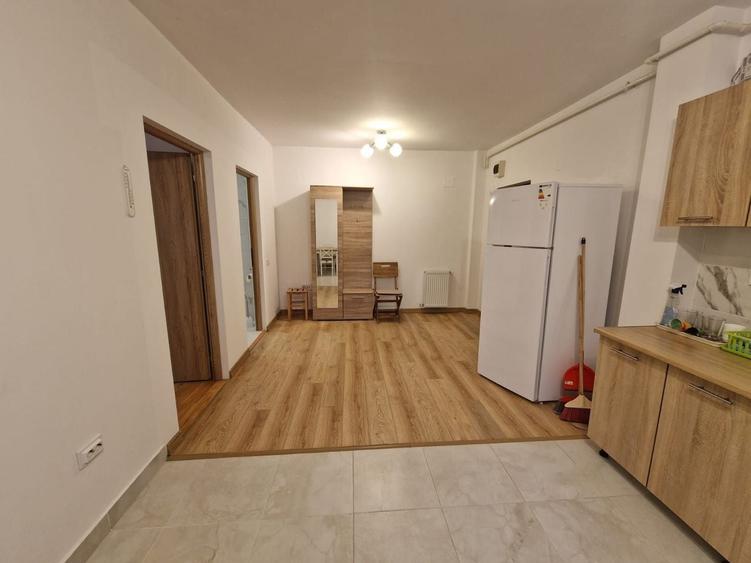 Apartament 1 camera decomandat, parcare, finisat,Floresti str Florilor - 8