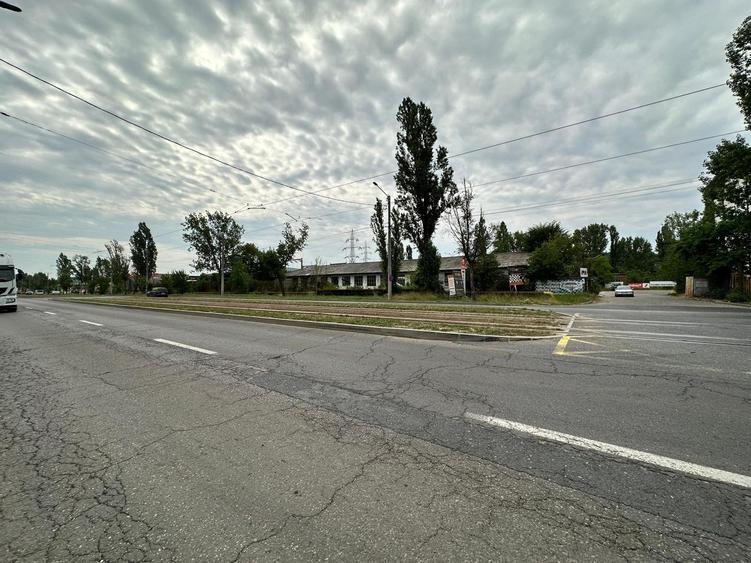 Teren/ platforma, 700mp, front 70m Calea Chisinaului - 8