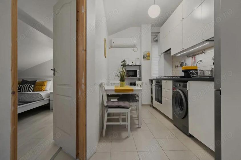 0 COMISION | Bloc Nou | 2 min Parc Sebastian - 12