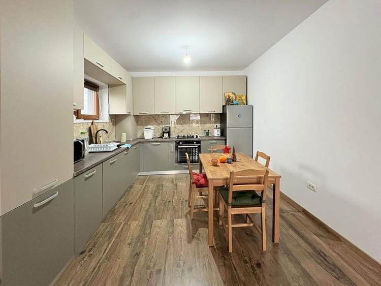 Casa la sol 4 camere , Valu lui Traian - 14