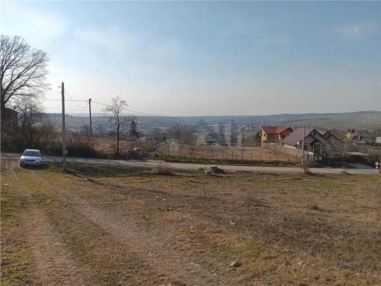 Miroslava Dancas teren 470mp cu toate utilitatile pe proprietate - 1