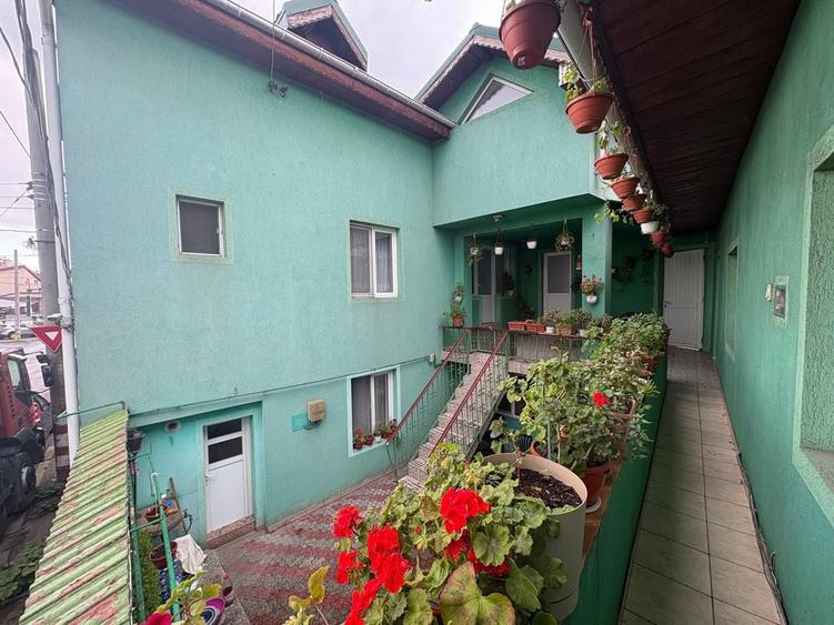 Casa de canzare - 2