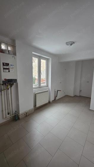 De inchiriat apartament 2 camere, central (locuinta sau birouri) direct de la proprietar - 2