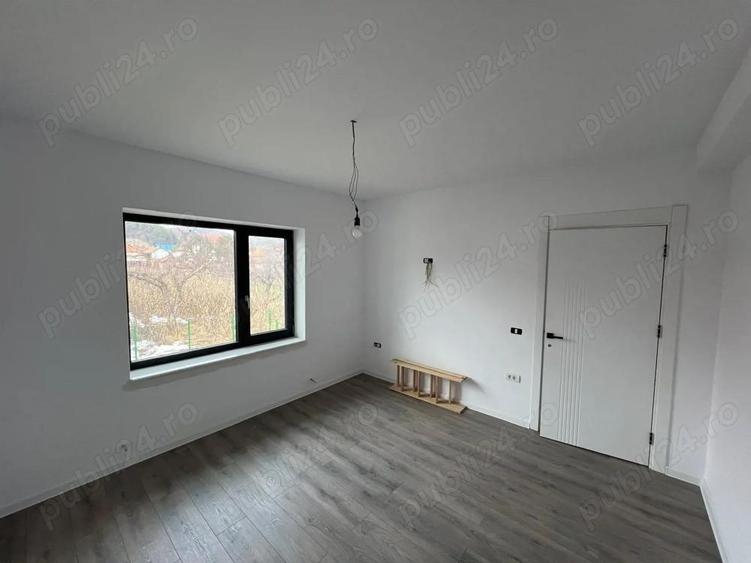 Casa noua pe strada visina aproape de piata centrala - 2