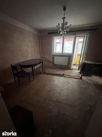 De vanzare apartament cu 3 camere, 2 debarale, zona excelenta 48.000e - 2