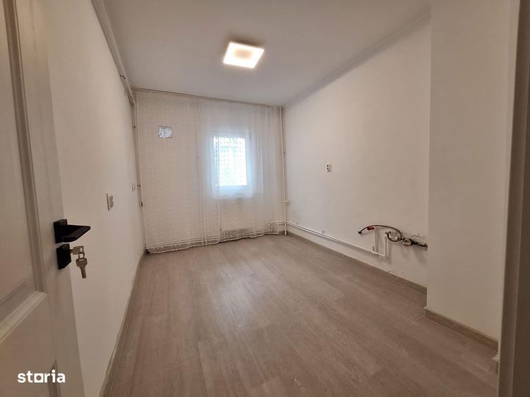 Apartament 3 camere decomandate,renovat,etaj 1,Piata Sud - 4
