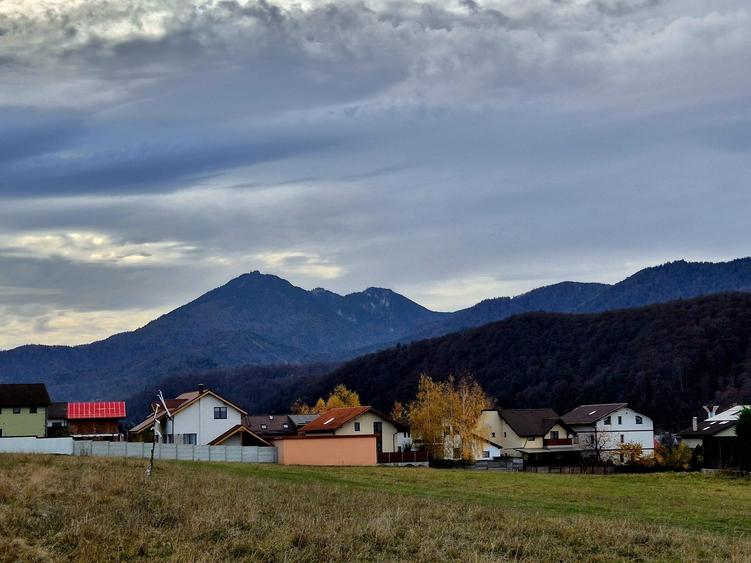 Teren Intravilan superb, 504 mp x 2/ casa locuit Bunloc - 2