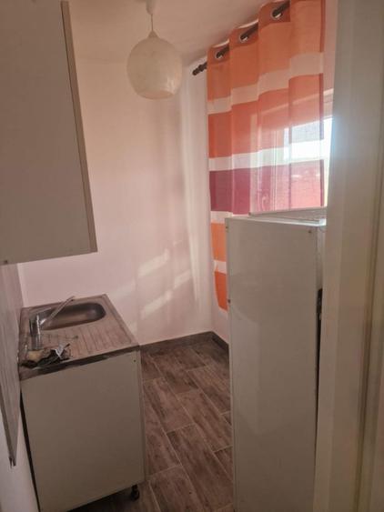 Inchiriez garsoniera Turceni - 6