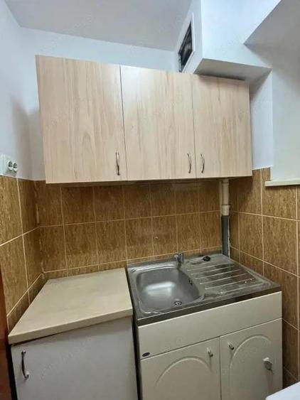 Microapartament, parter, zona centrala- Radauti - 6