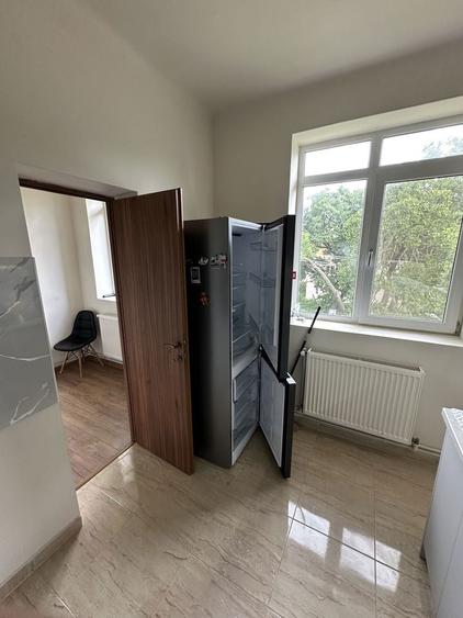 Vand apartament 3 camere cu 2 bai. RENOVAT RECENT Deveselu(Cartier aviatorilor) - 3