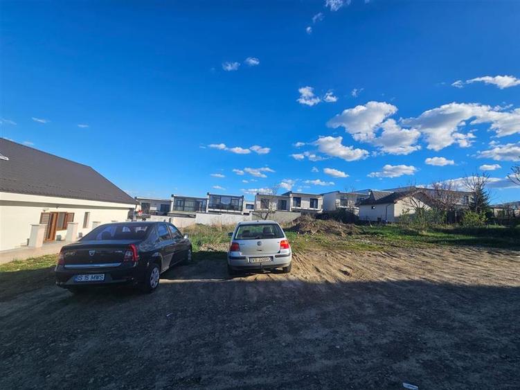 Teren 800mp - str Soarelui - ESQ Village - 1