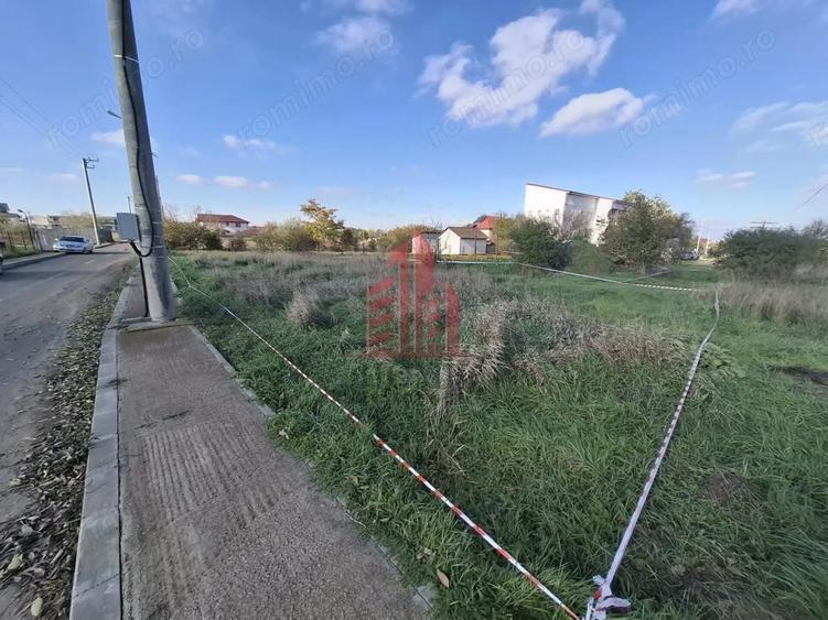 Costinesti- Golful Francez- 500 mp- Intravilan- D=30 ml- Utilitati - 2