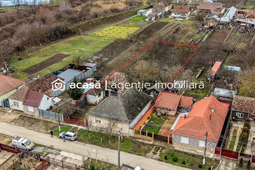 VÂNDUT! Casă de vanzare cu 3 camere in Chisineu Cris - 1