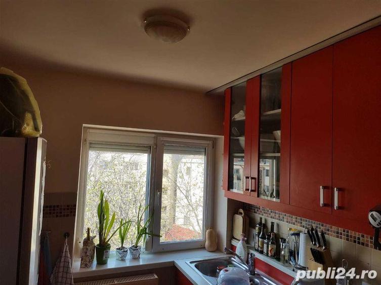 Vand in centru apartament 2 camere si loc de parcare in Buzau. Pret 55.800euro. - 1