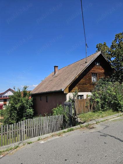 De vanzare casa si teren in Praid - 4