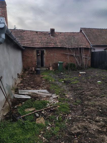 vind casa in sebes - 1
