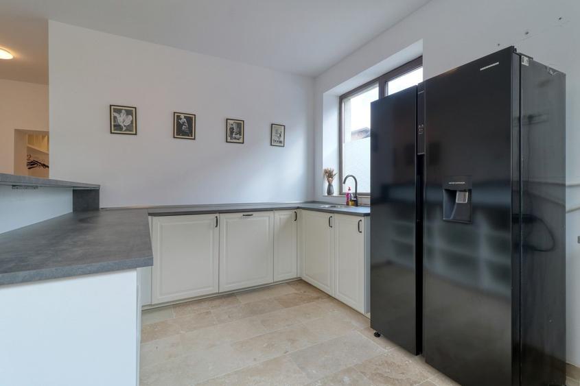 Corbeanca Business Center P+1+M | 19 camere | 400 mp utili/ 8 parcari - 6