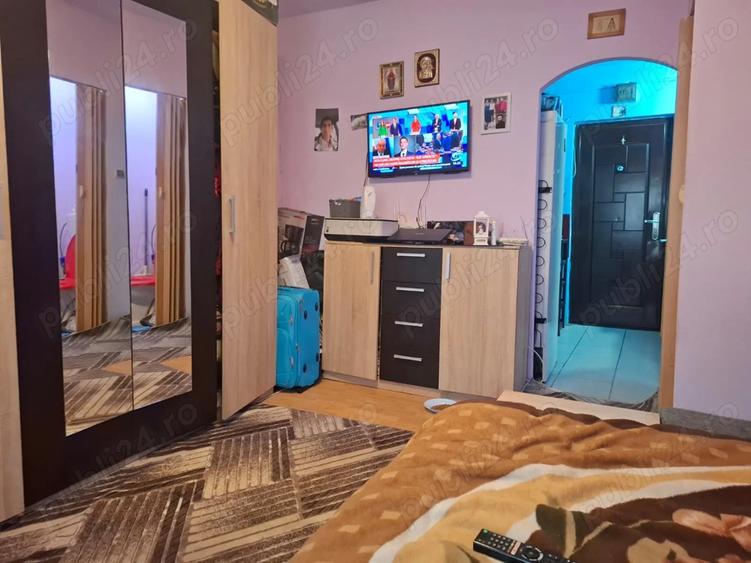 Vand!!! Confort 2 Garsoniera 30 mp zona Vlaicu Poetului - 3