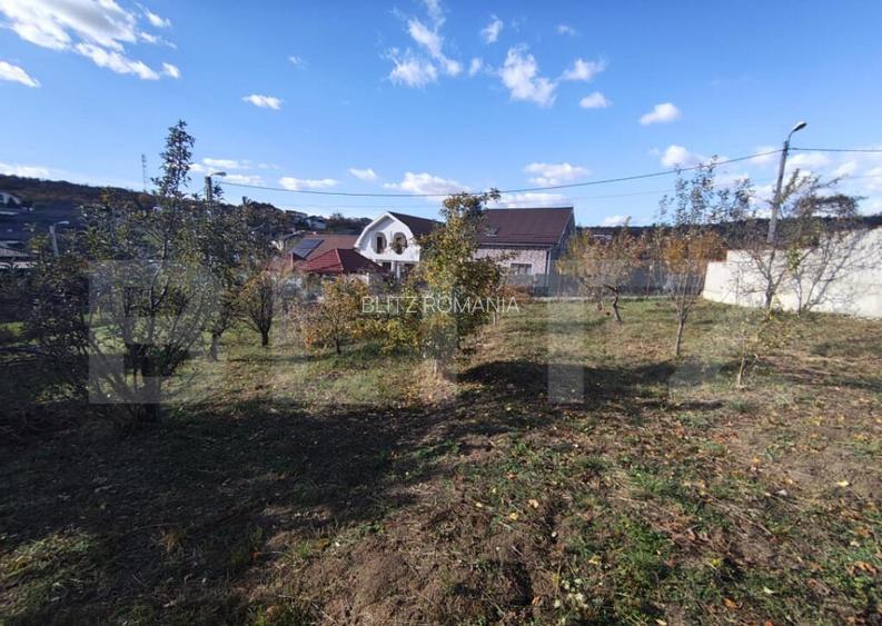 De vanzare teren intravila in zona dealuri - IZVORULUI