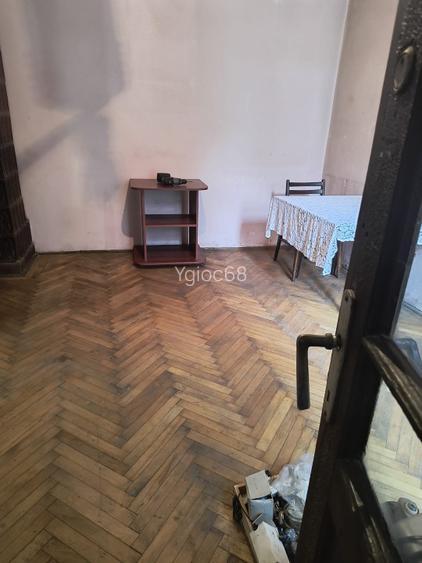 Vila zona Moșilor
