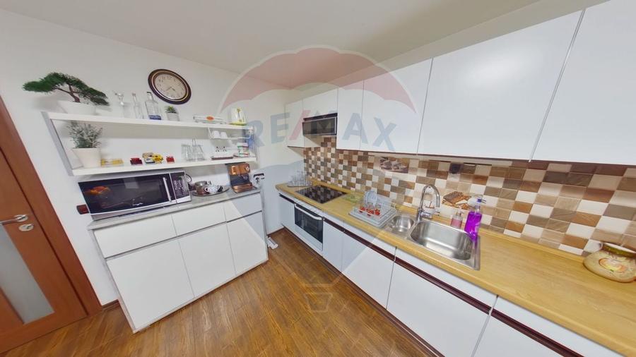 Casa cu 5 camere de vanzare, str. Dragos Voda - 5