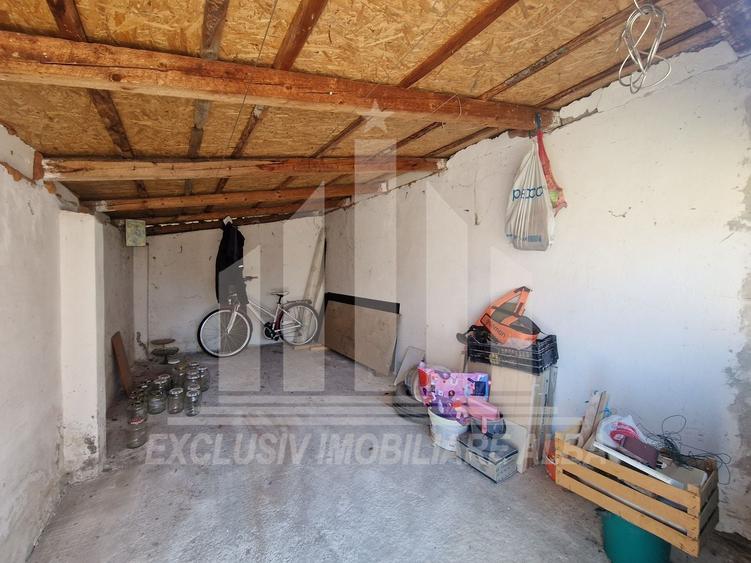 Casă individuală cu 3 camere cu Canalizare în Lipoveni