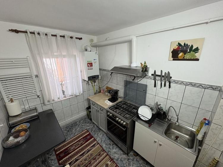 Apartament cu 2 camere decomandat în Lehnești