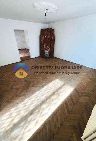 Casă cu 5 camere cu Canalizare în Ciritei