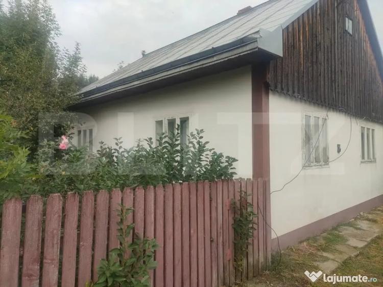 Casă cu 3 camere cu Teren 1500 Mp în Negostina