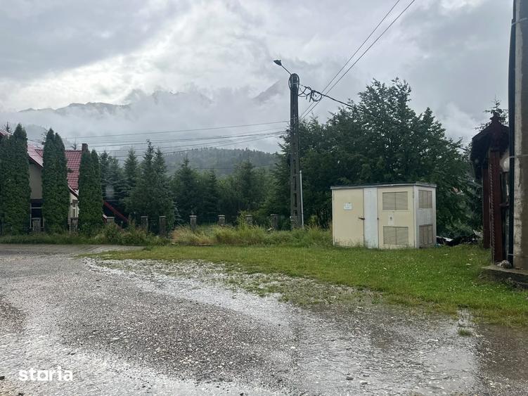 Teren de 1500 mp, în Nord