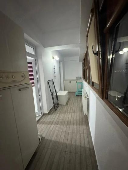 Apartament cu 3 camere decomandat în Brătianu