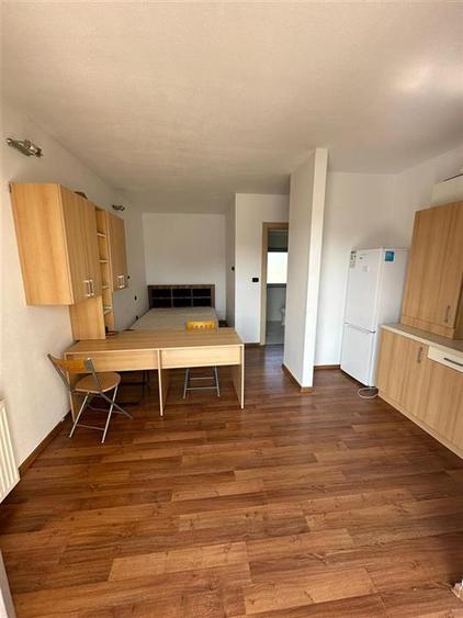 Garsonieră semidecomandată în Complex Studențesc