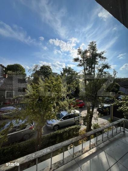 Apartament cu 3 camere semidecomandat în Gară