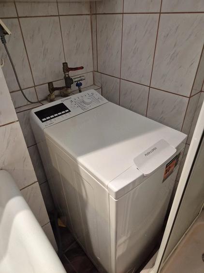 Garsonieră decomandată în Titan